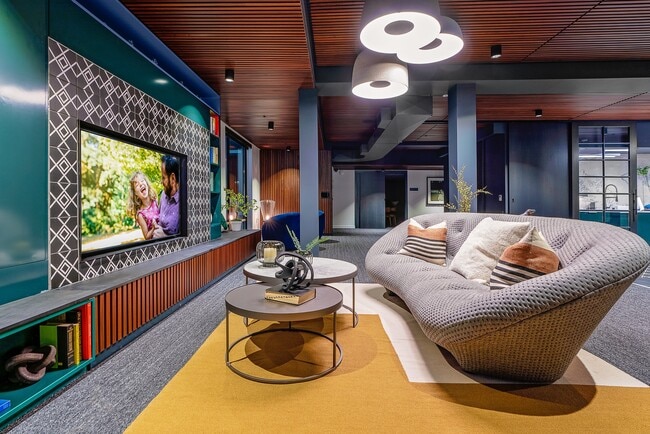 Photo - Alexan Access