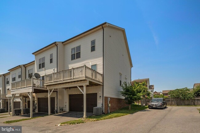 Photo - 13940 Estuary Dr