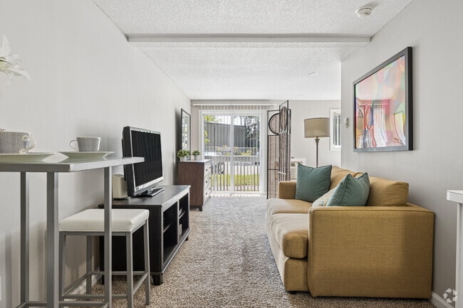 Studio - 425SF - Living Area - 510 Main