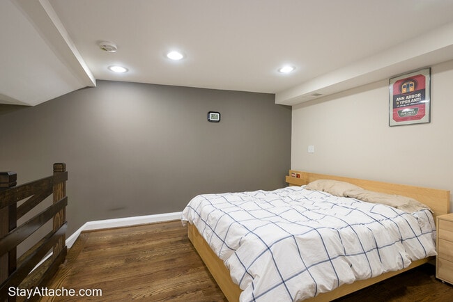 Photo - 717 F St NE Unit SI ID1610328P