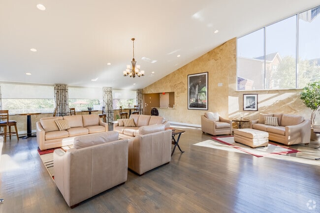 Club Apex - Clubhouse - Devlin's Pointe