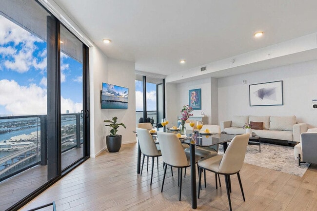 Photo - 398 NE 5th St Unit SI ID1372290P