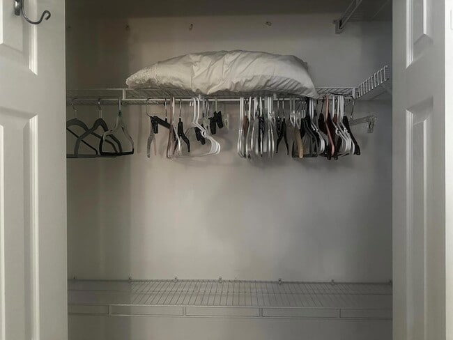 Photo - 464 SW Balfour Ave