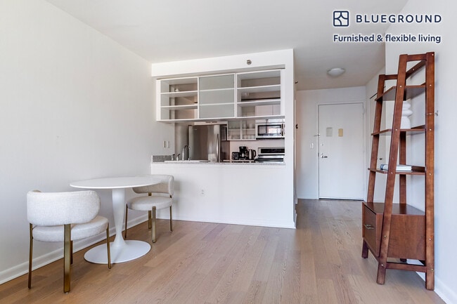 Photo - 180 W 20th St Unit FL12-ID2140