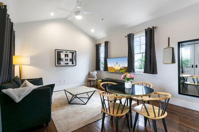 Photo - 1430 St Charles Ave Unit ID1266685P