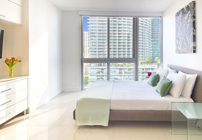 Photo - 485 Brickell Ave Unit SI FL20-ID1240560P