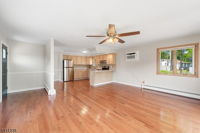 Photo - 18 W River Styx Rd