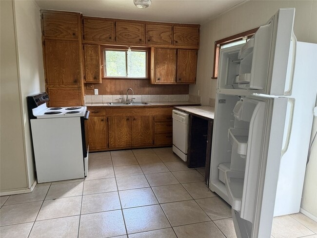 Photo - 5958 Skylane Dr