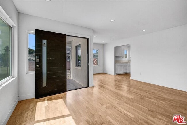 Photo - 21431 Moneta Ave