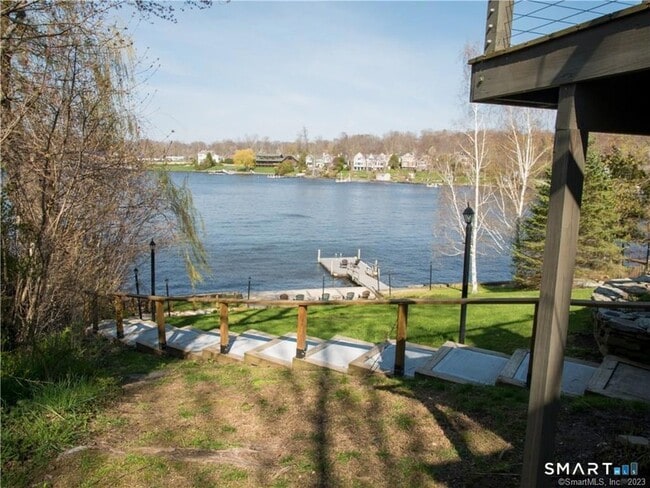 Photo - 14 Shore Rd
