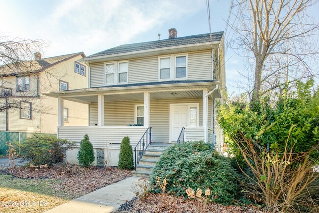 Building Photo - 24 Hollow Wood Ln Unit 2