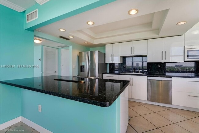 Photo - 11930 N Bayshore Dr Unit 909