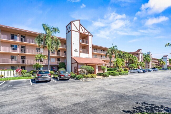 Photo - 7301 Amberly Ln Unit 304