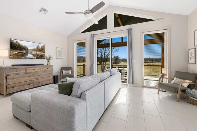 Photo - 305 Rivercrest Ln Unit ID1221938P