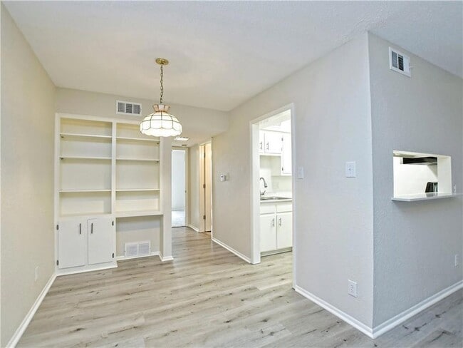 Photo - 2425 Ashdale Dr Unit 53