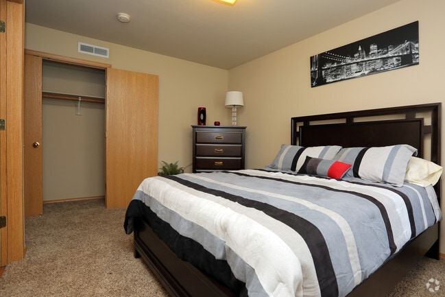 Bedroom - Pines at Southridge