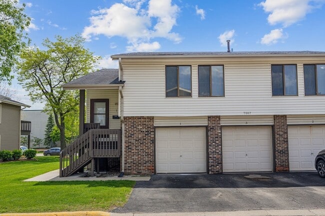Building Photo - 7557 Bristol Ln Unit 1