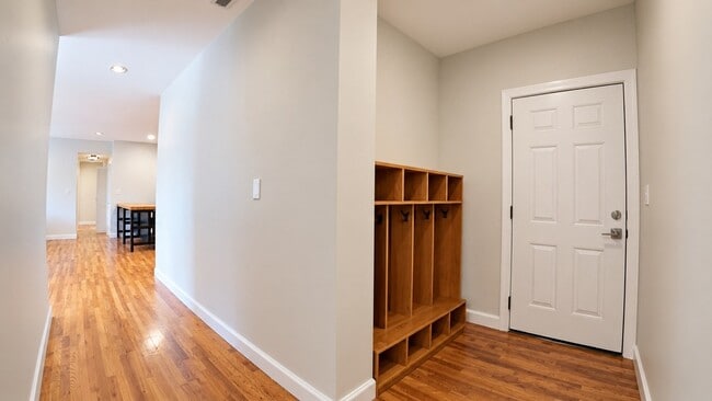 Photo - 6005 N Kimball Ave Unit 2A