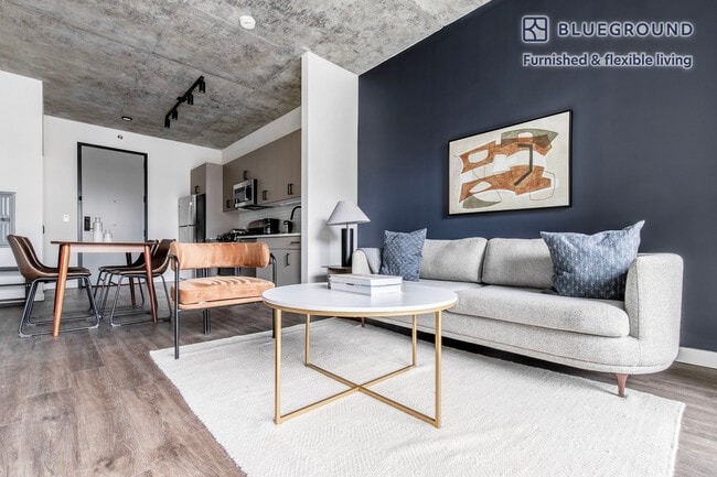 Photo - 751 N Hudson Ave Unit FL4-ID1038