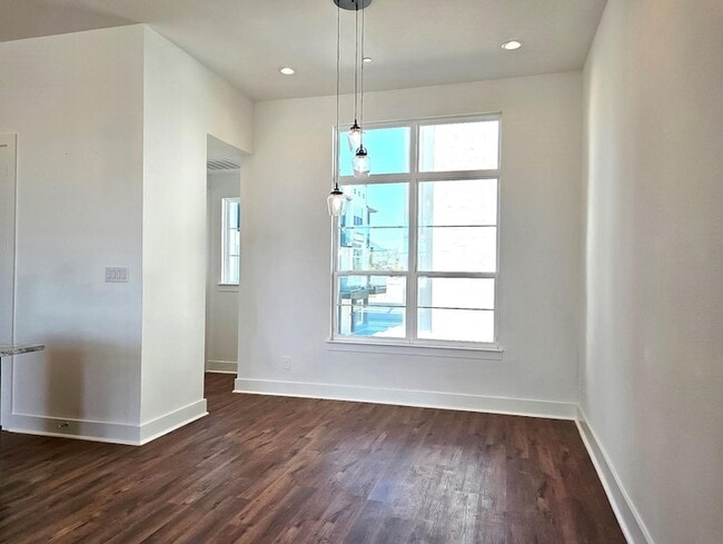 Photo - 13325 Bee St