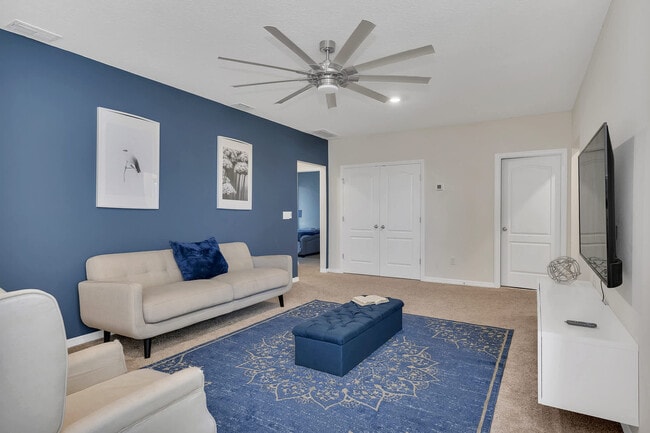 Photo - 7511 Oakmoss Loop Unit ID1044691P