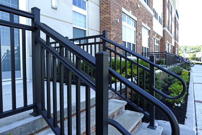 Building Exterior - Woodmont Metro at Metuchen Station