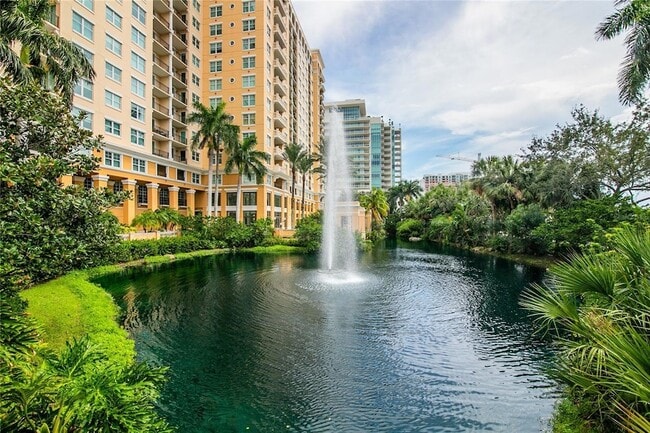 Building Photo - 750 N Tamiami Trl Unit 708