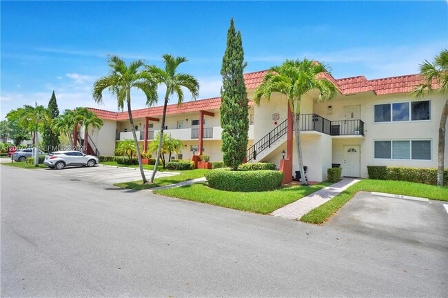 Building Photo - 8941 S Hollybrook Blvd Unit 203