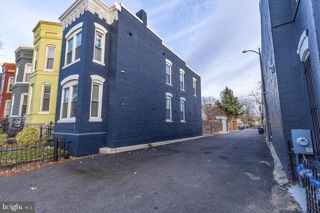 Photo - 1119 Montello Ave NE