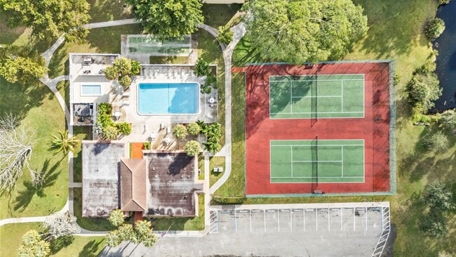 Photo - 830 SW 9th St Cir Unit 204