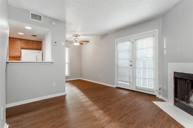 Photo - 1901 N Fitzhugh Ave Unit 1