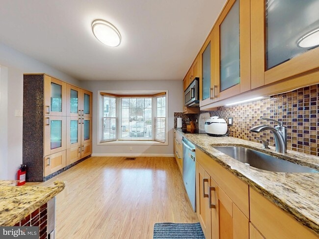 Photo - 7302 Rolling Oak Ln