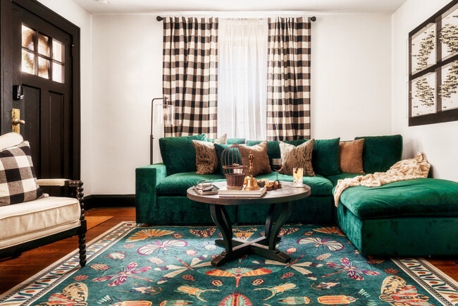 Building Photo - 713 Grandin Rd Unit ID1298578P