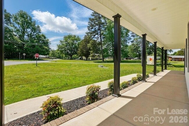 Photo - 301 Tomberlin Rd