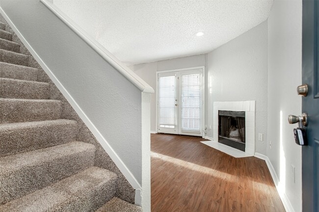 Photo - 1901 N Fitzhugh Ave Unit 1