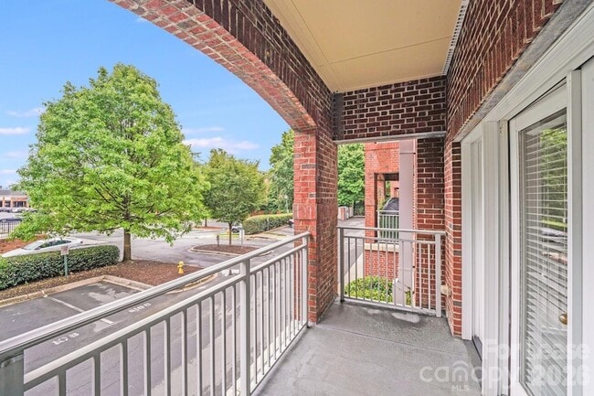Photo - 1903 Kenilworth Ave Unit 109