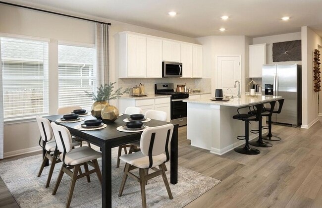 Photo - 126 Short Toed Swoop