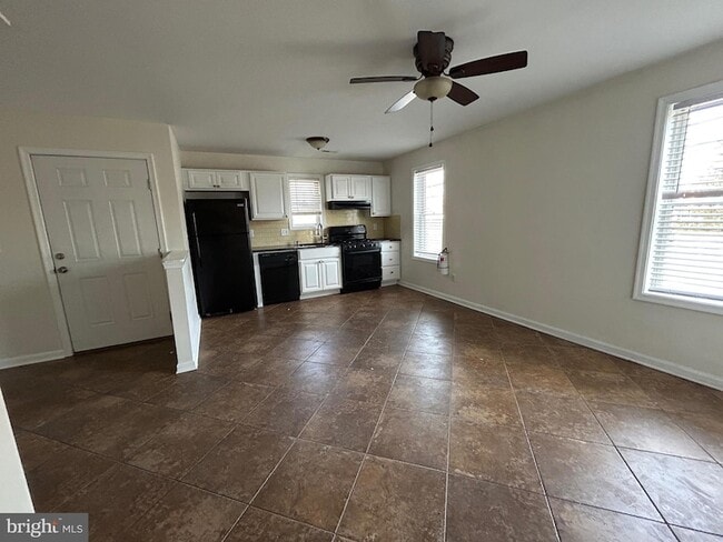 Photo - 4 White Horse Pike