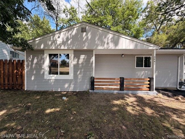 Photo - 3061 Culbertson Ave