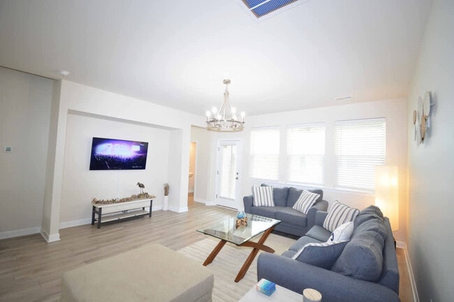 Photo - 596 McLernon Trce Unit SI ID1541208P