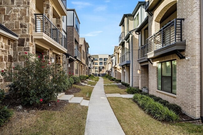 Photo - 8220 Callimont Ln