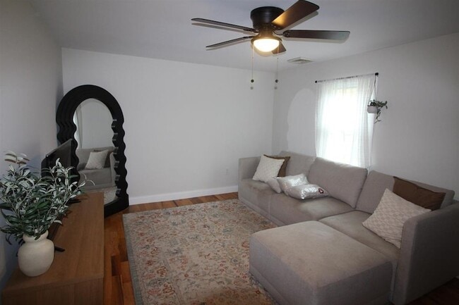 Photo - 4 Ferland Dr