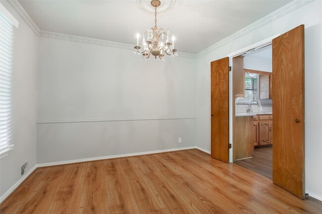 Photo - 6105 E University Blvd