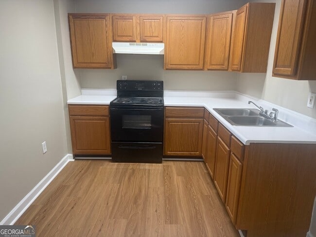 Photo - 235 Turner St Unit APT D