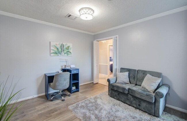 Building Photo - 10606 Kirkwren Dr Unit ID1029082P