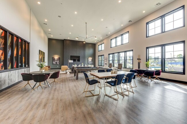 Resident Lounge - Lofts at Norton Crossing