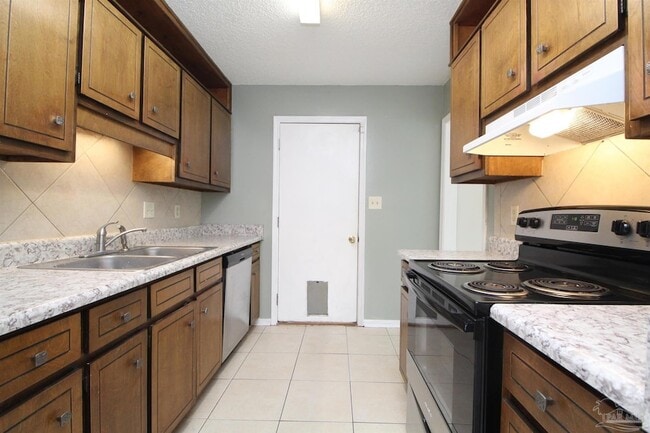 Photo - 6528 Hunter St