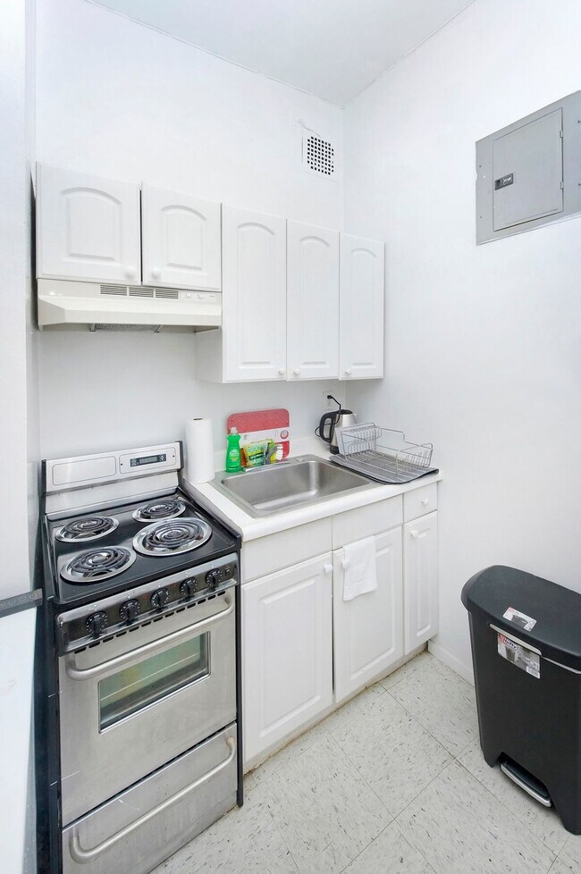 Photo - 215 B E 95th St Unit SI ID1032068P