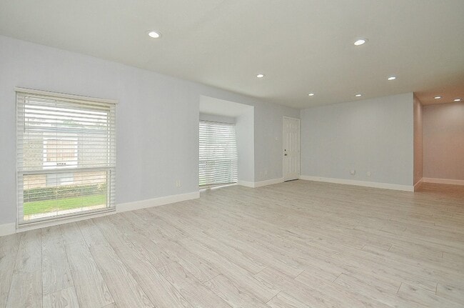 Photo - 12633 Memorial Dr Unit 174