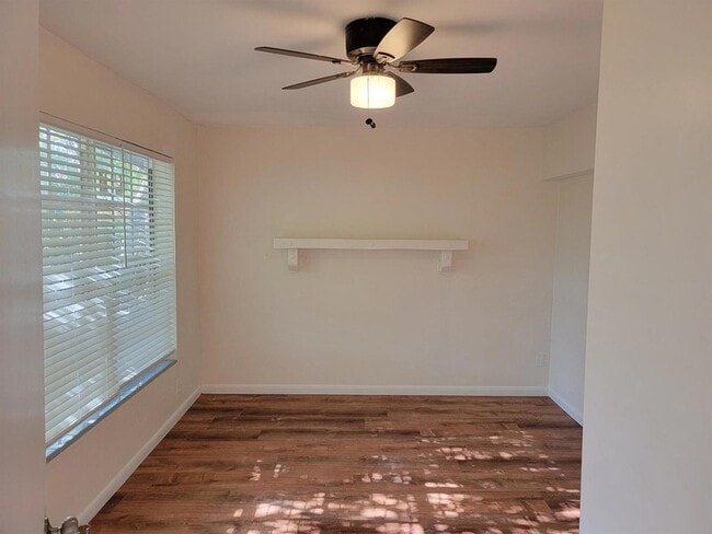 Photo - 550 SW 38th Terrace